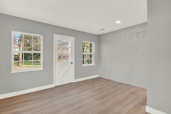 907 Kip Ln MLS-24