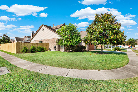 19022 Hammer Ln MLS-3