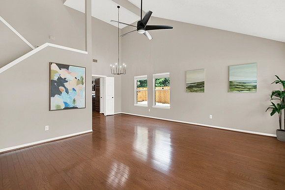 8215 Riverglade Dr MLS-9