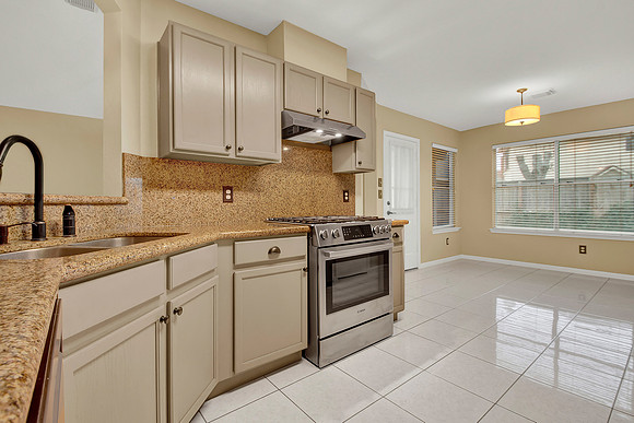 10511 Newpark Dr MLS-18