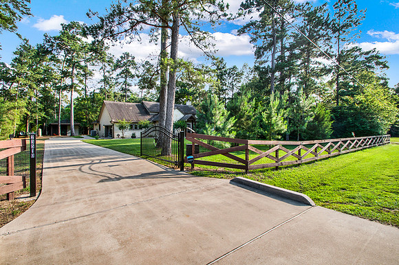 23510 Nichols Sawmill Rd HR-8