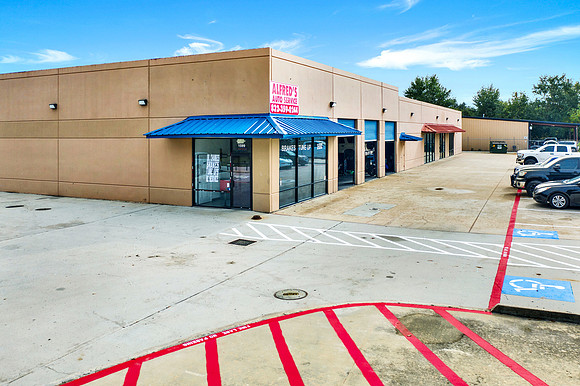 1599 Hicks St HR-18