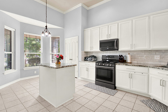 19022 Hammer Ln MLS-9
