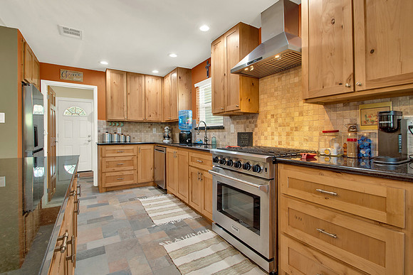 16507 Burklin Ln MLS-22