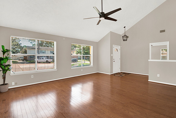 8215 Riverglade Dr MLS-11