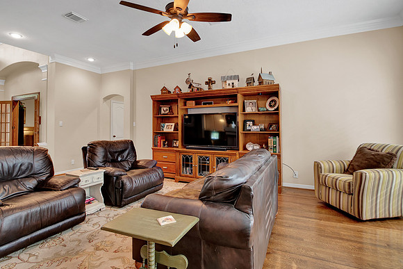 31211 Helen Ln Int MLS-16