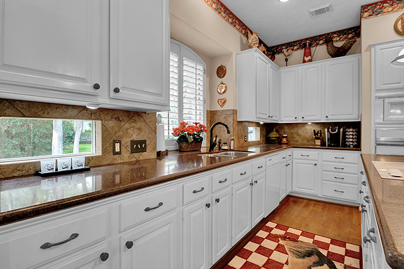 31211 Helen Ln Int MLS-23
