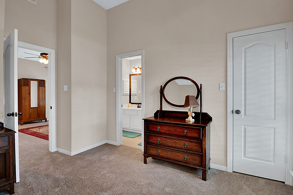 31211 Helen Ln Int MLS-49