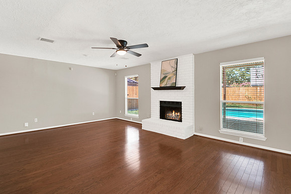 8215 Riverglade Dr MLS-13