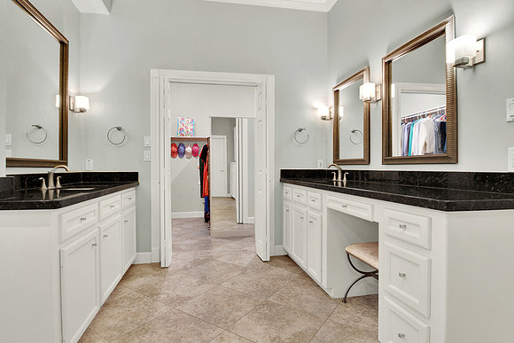 13718 Gainesway Dr MLS-36