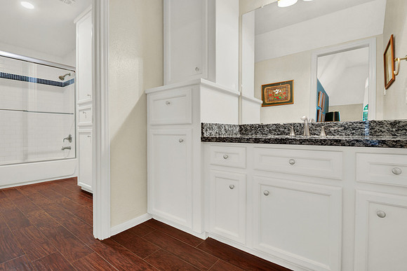 13718 Gainesway Dr MLS-42