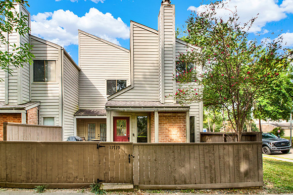 11719 Lakeside Place Dr HR-22