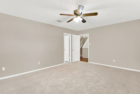 8215 Riverglade Dr MLS-25