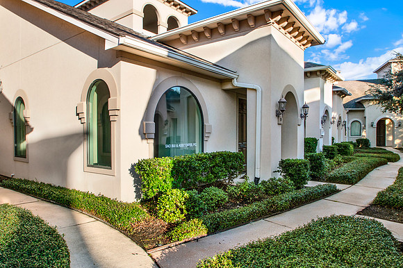 12818 Willow Centre Dr Unit D HR-15