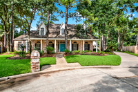 13718 Gainesway Dr MLS