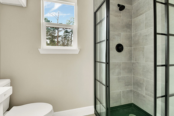 107 Cloverdale HR-22