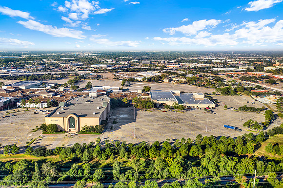 12818 Willow Centre Dr Unit D HR-6