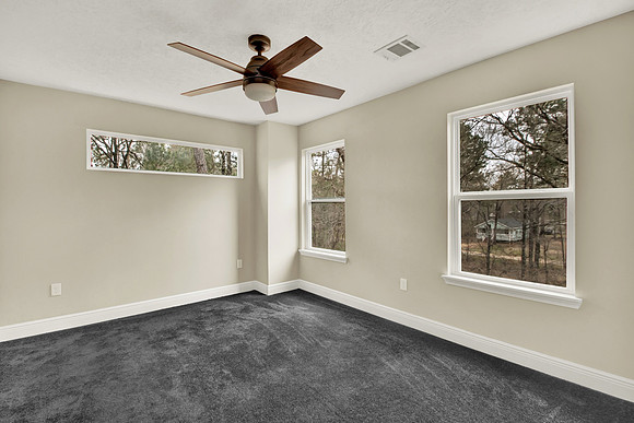 107 Cloverdale HR-15