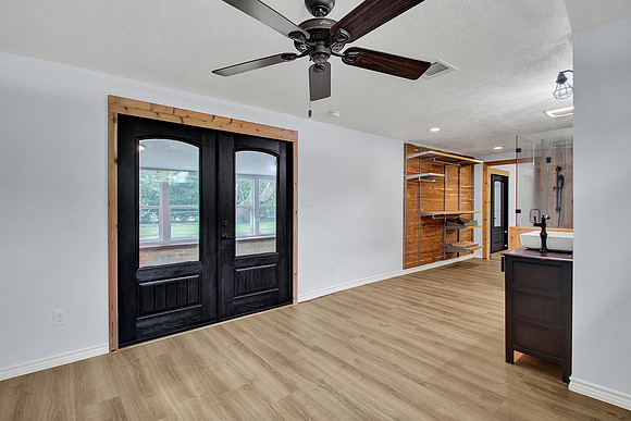 307 Carrell St HR-24