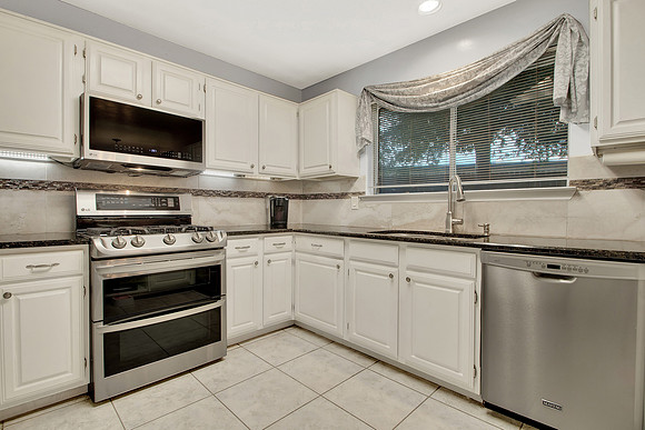 12027 Crow Ct Dr MLS-18