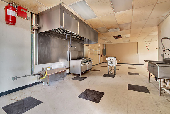 1599 Hicks St HR-24
