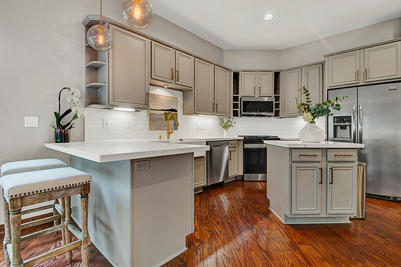 1432 W 21st St Unit A MLS-16