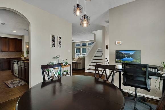 3315 Leading Point Dr MLS-18