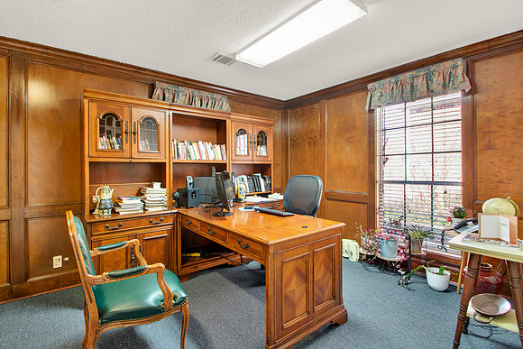 5927 Louetta Rd MLS-32
