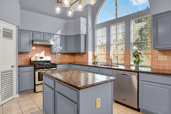 16119 Lakestone Dr HR-7