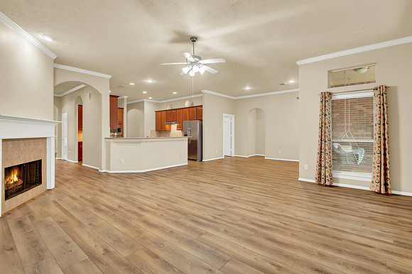 2014 Graystone Hills Dr HR-28