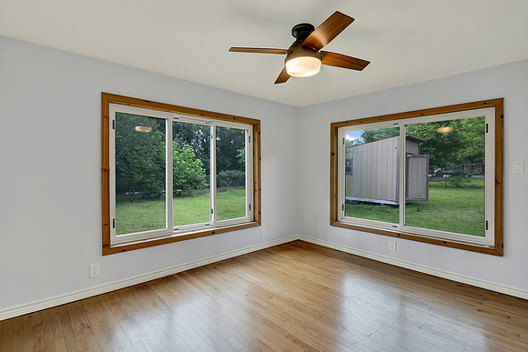 307 Carrell St MLS-27