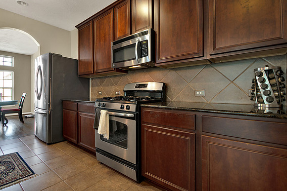 3315 Leading Point Dr MLS-15