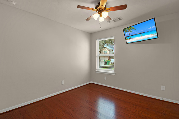 9015 Springcroft Ct MLS-28