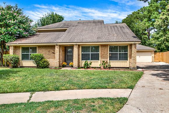 8215 Riverglade Dr MLS-1
