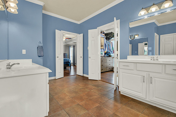 3022 E Park at Fairdale MLS-23