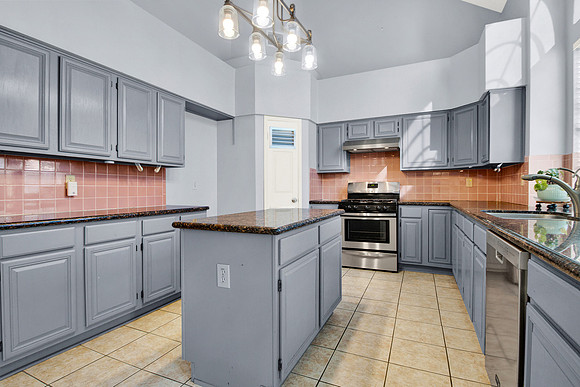16119 Lakestone Dr MLS-11