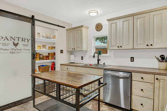 22107 Cardinal Ln MLS-18