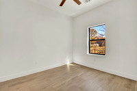 613 S Cherry St HR-16