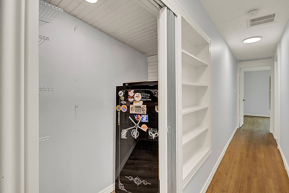 307 Carrell St MLS-30