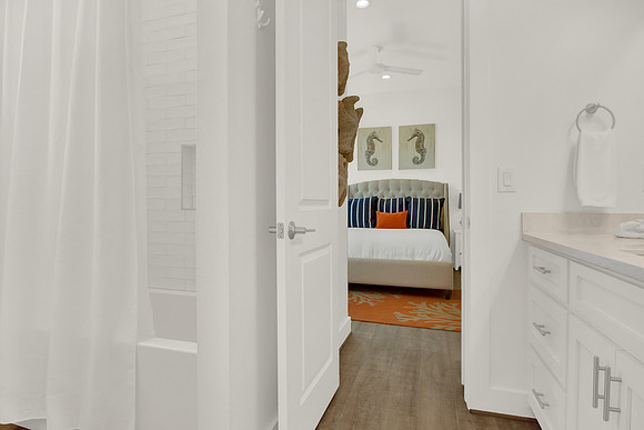 428 Bay Club Dr MLS-32