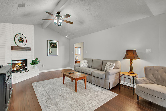 7210 Village Lake Dr HR-19