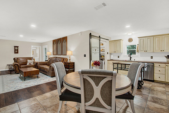 22107 Cardinal Ln HR-21