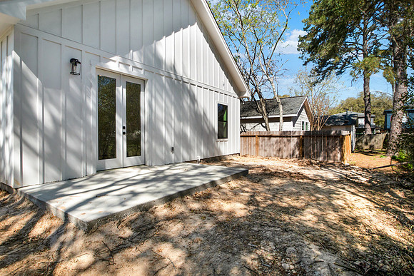 613 S Cherry St HR-4